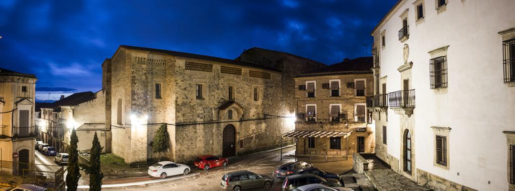 Hostal San Miguel Trujillo Exterior photo