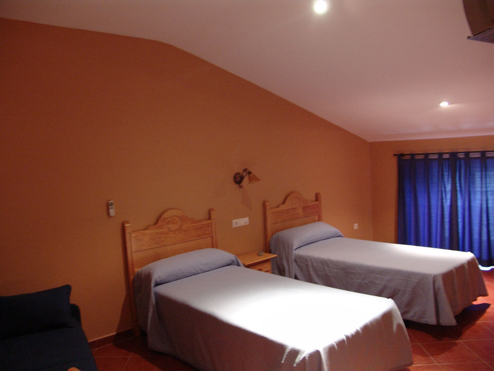 Hostal San Miguel Trujillo Room photo